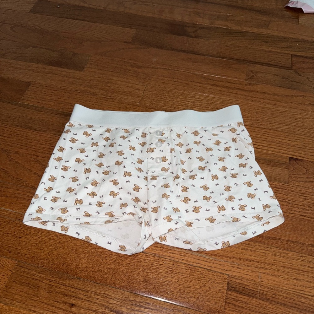 Women's White Teddy Bear Print Shorts never worn!!